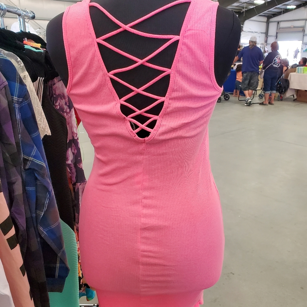 Dress - Picture 6 of 8